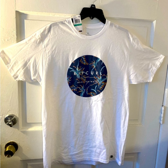 RipCurl men’s White T - Picture 2 of 5